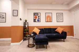 Soundwell Road 4 BDR House - Contractor, Work Stay, Families