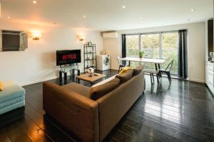 Swiss Cottage Retreat Sleeps 5 Regents Park