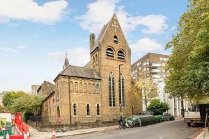 Swiss Cottage Retreat Sleeps 5 Regents Park