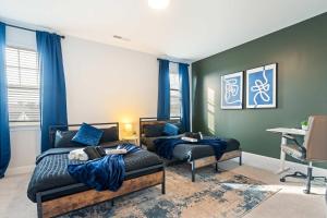 Luxe King 5BR Townhouse Mins to Downtown Durham