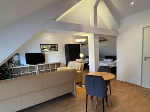 Helles Appartment, WLAN, Netflix, Nähe CHIO