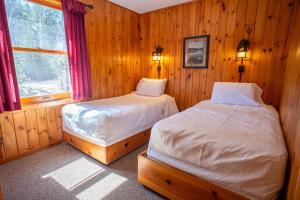 Spacious 3 Bed House - Built for Groups - Smart Tv - Wi-Fi CB11