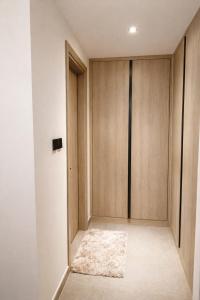 Stylish Brand New 2 bed Stay near Marina