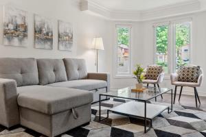 Modern 4BR Retreat with Premium Comforts & Parking