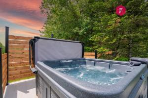 Le Vert Détente - Chalet Spa privé Accès piscine - Golf du Grand Portneuf près de Québec