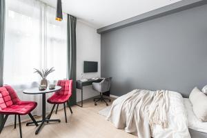 M-Size Modern Studio City Center