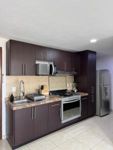 Cozy Loft with Air Conditioning and WiFi near Poliforum Leon Gto