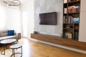 Tramonto City Center Apt with Sea View and Garage