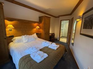 Arc1950 Prince des Cimes six bed, ski-in, ski-out, Saturday check-in-and-out