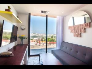 1BR 1BA in Singular Joy, best location in town