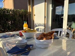 Maison méditerranéenne avec piscine - plage à pied