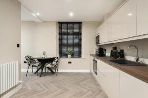 Sovo - South Lane Apartments - City Centre