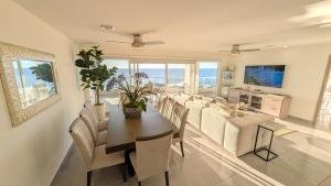 Beach & Pool Apartment