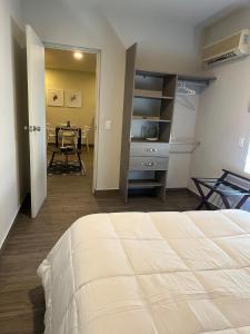 LAZARO E - In the heart of San Pedro