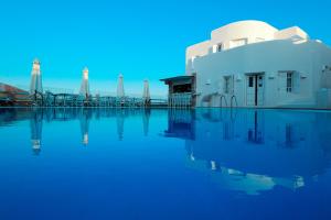 Aspalathras White Hotel Folegandros Greece