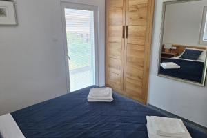 Apartments with swimming pool Bogdanovici, Sibenik - 23394