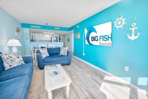 Baywatch Updated w Direct Ocean Front View, Pools
