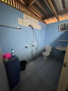 Gunny Bungalow Blue Room 2