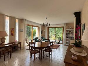Villa lumineuse proche plages, Wifi, animaux acceptés - FR-1-555-125