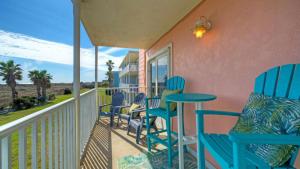Beachfront Complex w 2 Pools Tennis Gulf Views Rise N Beach by AvantStay