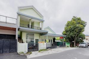 RedDoorz Syariah near Kedungmundu Semarang