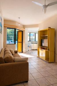 Apartamento Completo em Jurerê , cinco minutos da Praia