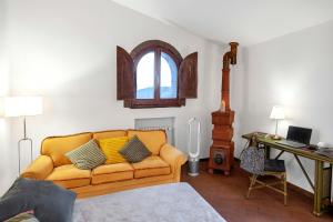 1800S Farmhouse Among Olive Trees Near Cerreto