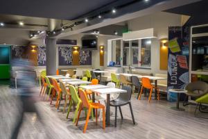Hotels ibis budget Aubagne Paluds Agora : photos des chambres
