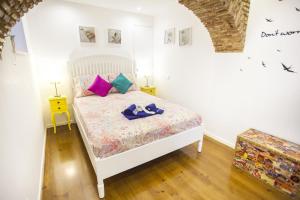 Typical Bairro Alto Apartment Lisbon