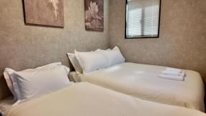 JIA Kakoku Osaka 嘉国 Brand-New 3-Story Japanese-Style Holiday Villa Terrace 4 Bedrooms Sleeps Up to 8 Guests Direct to Kansai Airport
