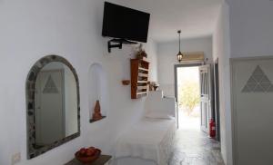 Ostria Studios Sifnos Greece