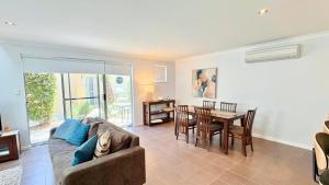 SixtySix at Cape View