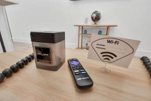 Modern Luxe Retreat- Spotless, Bright & Stylish- Medical Center- Downtown HTX