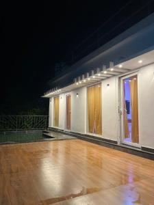 Bougain Villa Hilltreat