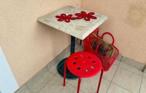 Nice Apartment In Vrsi With Wifi