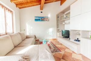 sea view - private pool overlooking the sea