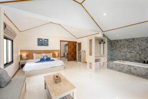 Bankun Boutique Beachfront 7br private beachfront