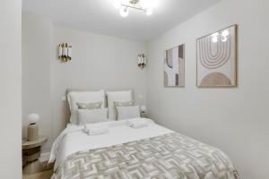 Elegant 3-bedroom apartment near Bastille Paris