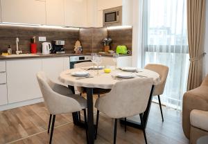 Cozy Sea View Apartment with Pool - Azur Deluxe by Flat Manаger