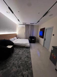 Studio near the Haram