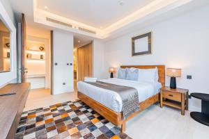 Escape24 Upgraded 1BR Al Bahar with Partial Burj & Fountain View