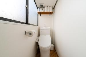 自転車付 おもちゃと落書き壁のプレイルーム 家族向け 駒込巣鴨2駅利用可 リノベ一軒家 2階