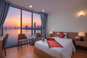 T 26 Hotel - City center, peaceful by the Han River, beautiful river view