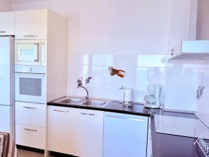 Home Sweet Home by the Sea - 060