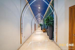 Sleek Studio in Privé with Stunning Canal View