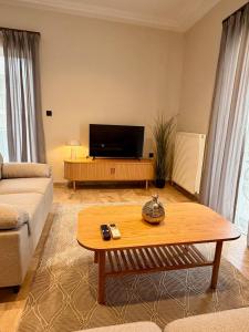 B2 Pausilipon Park Corner