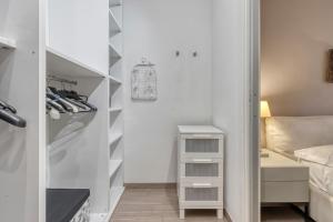 The Modern Nest - BeMyHost