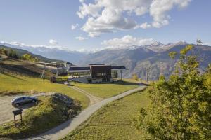 Two-Bedroom Apartment room in Pila vacanze