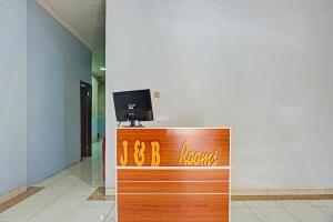 Hotel O J&b Rooms Tomang