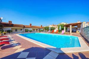 Apartment Marina 1 with shared pool